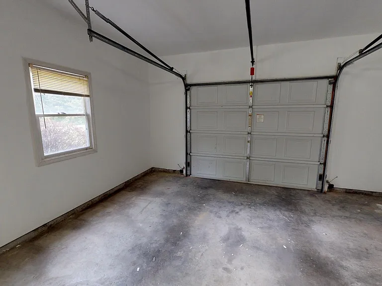 5391 Country Club Rd #B — Photo 16