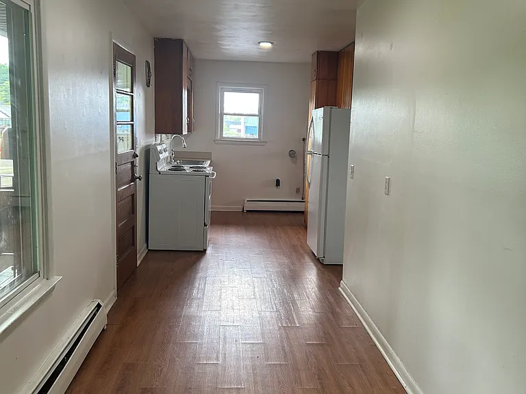 720 N Main St #2 — Photo 12