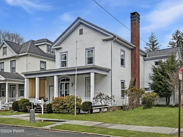 315 16th St, Honesdale, PA 18431