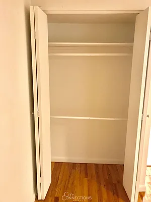 Rented by City Connections Realty | media 27