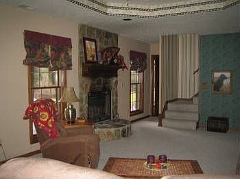 5th image of 200 Everett Ct