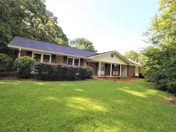 2953 Evans Woods Dr, Atlanta, GA 30340