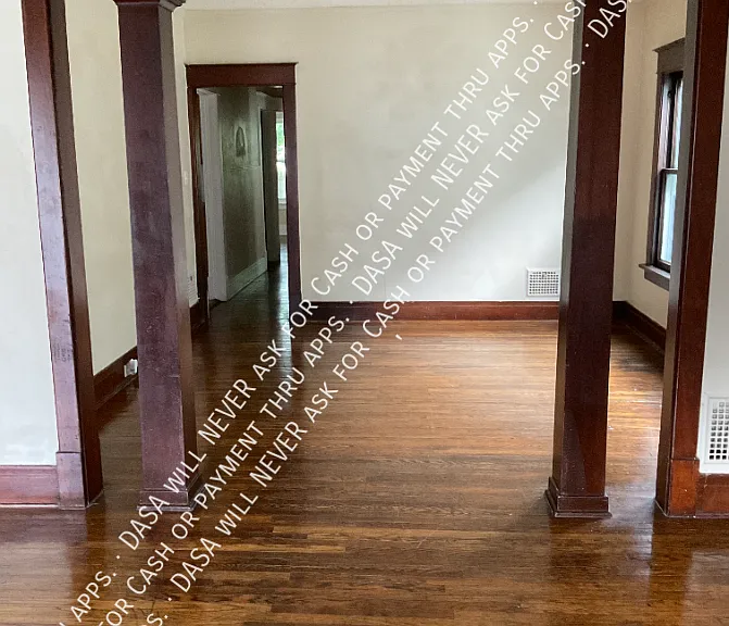 202 Chadduck Ave #LOWER — Photo 2