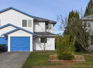 1256 Joshua Pl #B, Courtenay, BC V9N8Y6