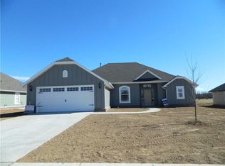3951 Appaloosa Way, Springdale, AR 72764