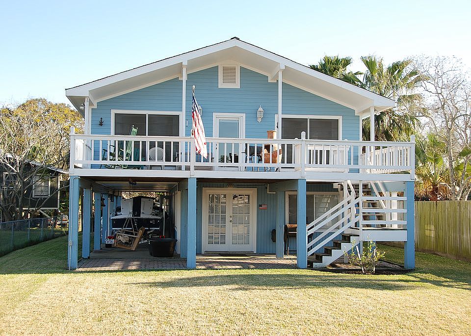 2nd image of 2114 Cove Park Dr
