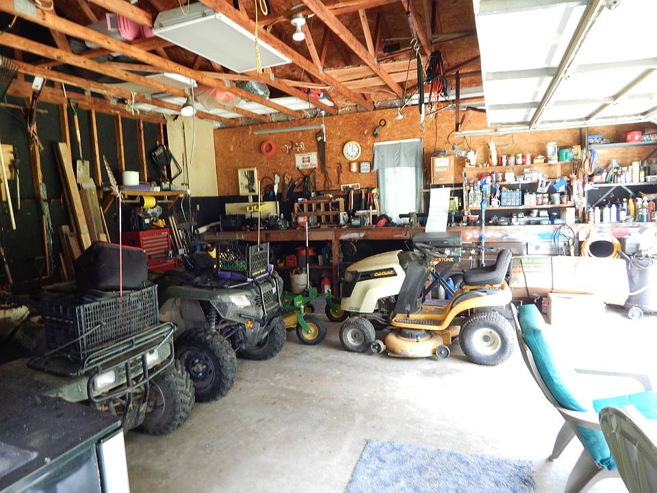 34th image of 1597 Devil Hole Rd