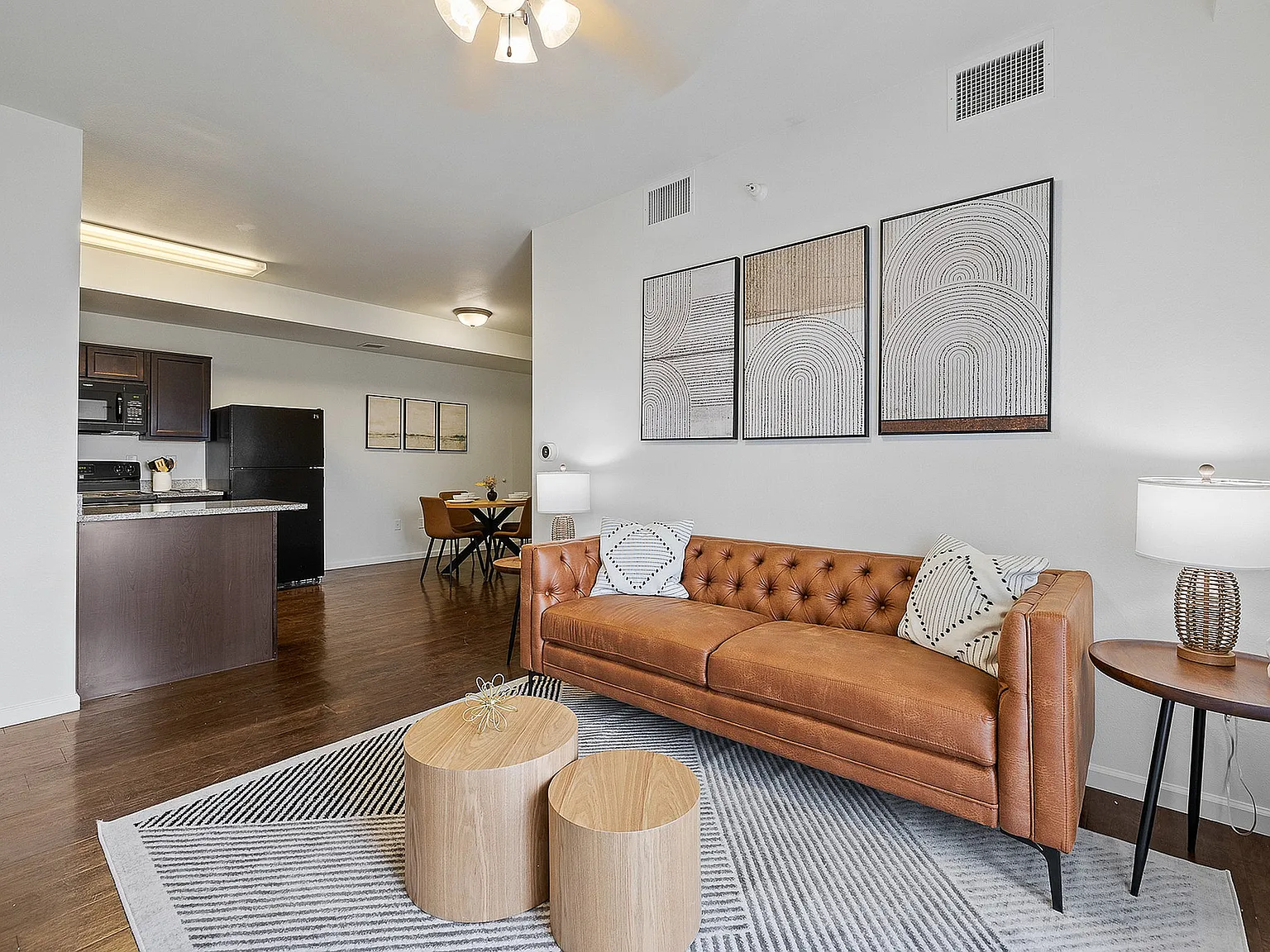 Gateway Apartments — Photo 2
