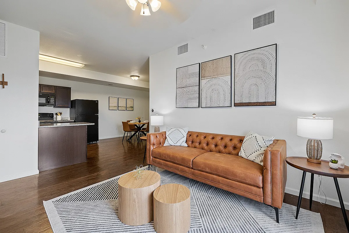 Gateway-ModelApt-3 - Gateway Apartments