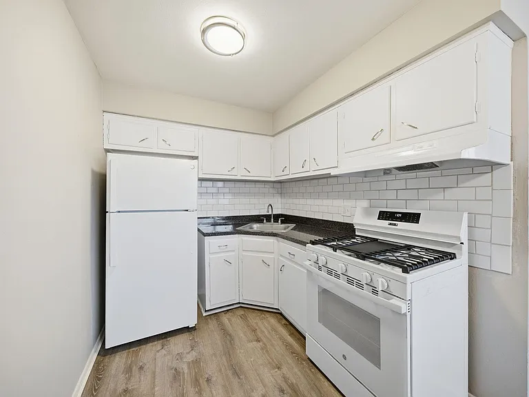 1 Dahnerts Park Ln #6 — Photo 8