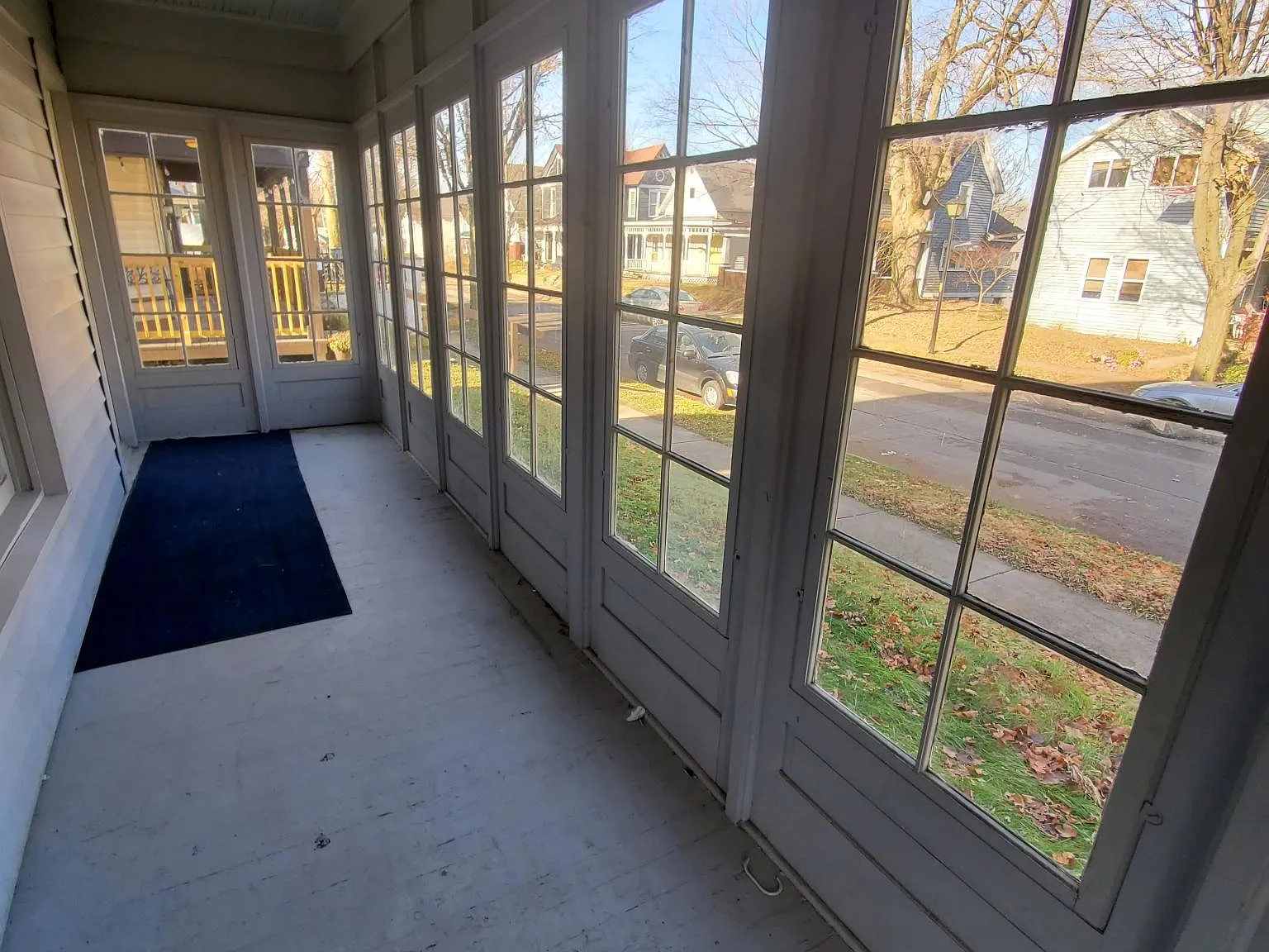 2 bed, 700 sqft, $705 — Photo 2