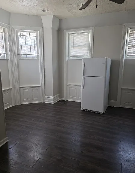 816 W 8th St #2 — Photo 2