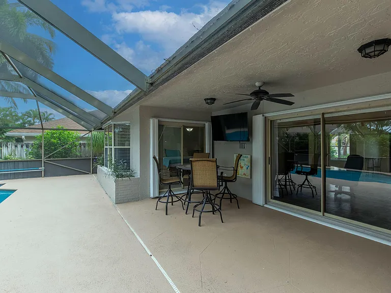 1741 Grantham Dr — Photo 23