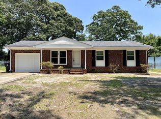 44 Iris Dr, Four Oaks, NC 27524