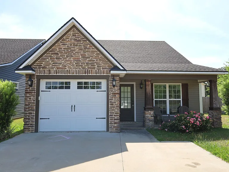 4110 Barrington Dr — Photo 1