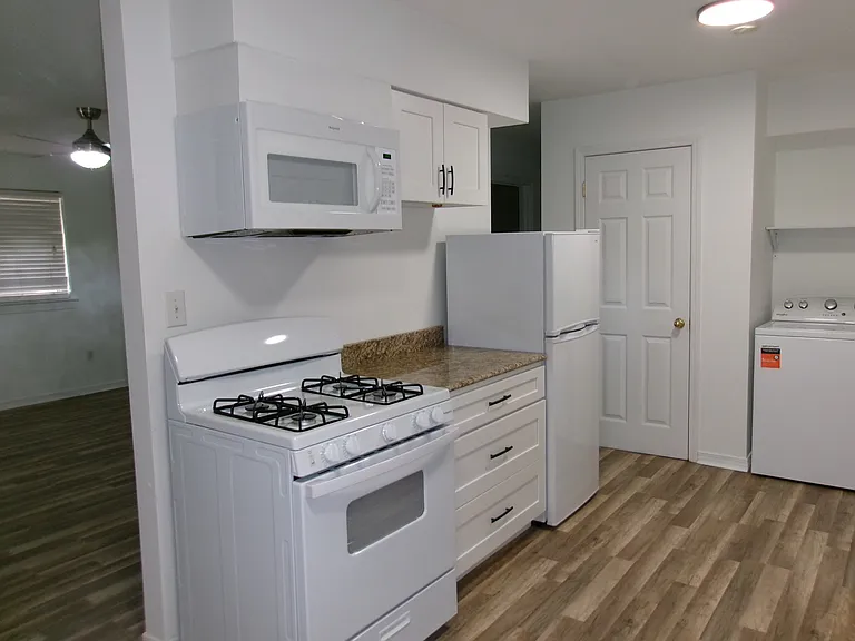 6253 London Ave — Photo 7
