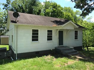 1810 John Ross Rd, Chattanooga, TN 37412