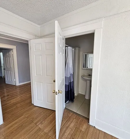 1822 S Oxford Ave — Photo 23