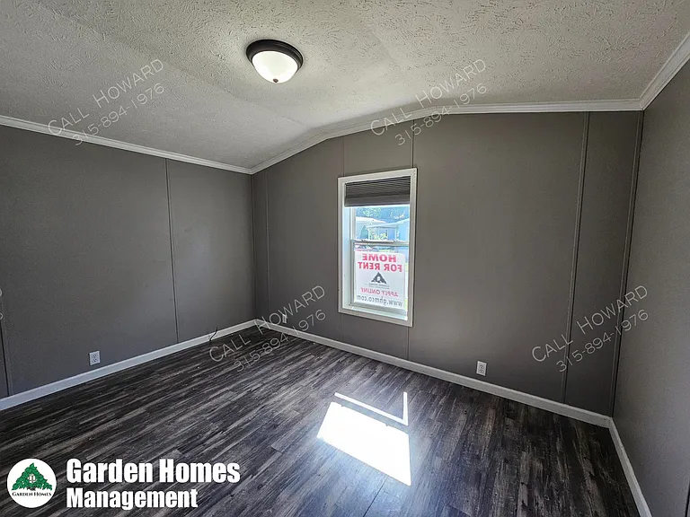 239 Flower Dr — Photo 7