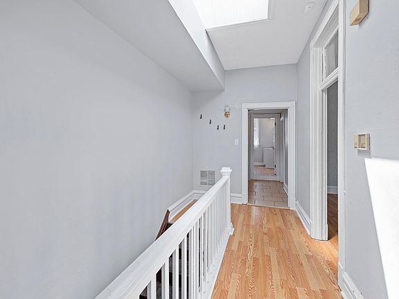 4th image of 4302 Hartford St #4302