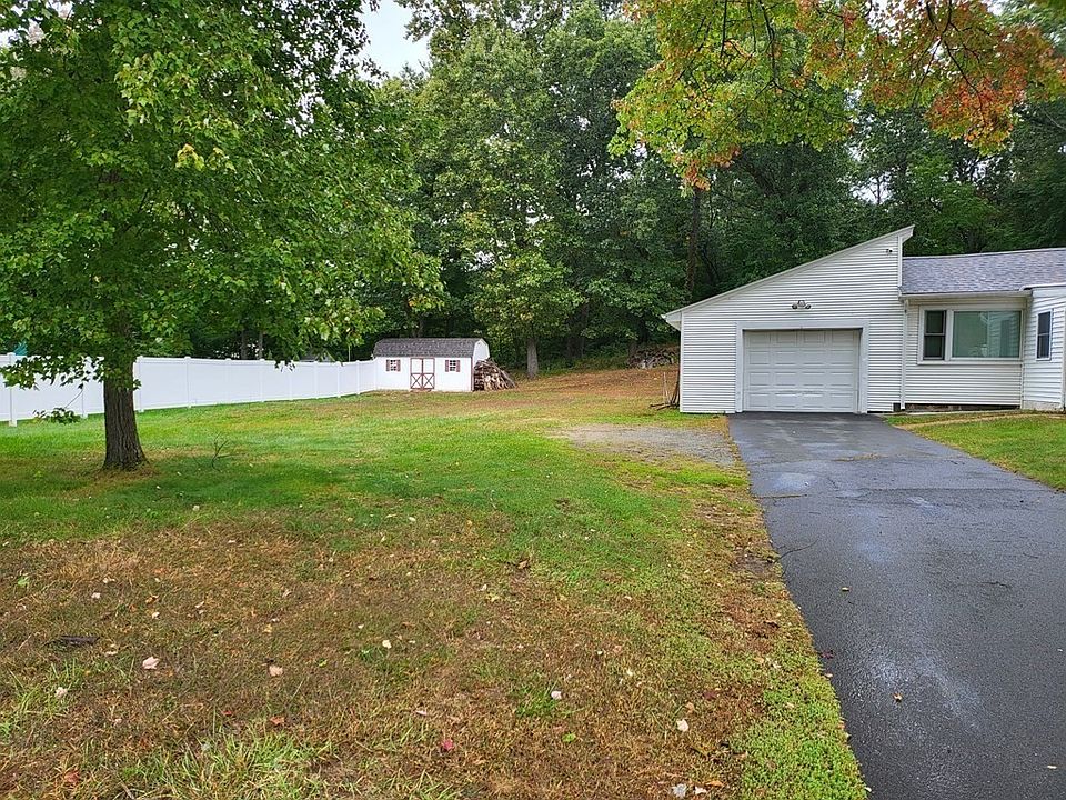 82 Abbey St, South Hadley, MA 01075 Zillow