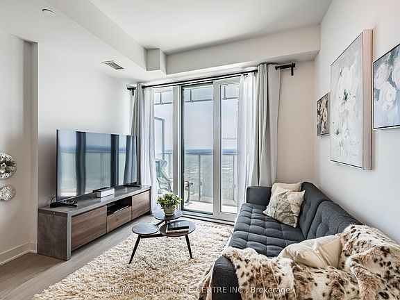 5th image of 3900 Confederation Pkwy #5707