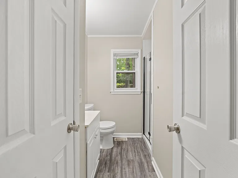 2103 Shane Dr — Photo 8