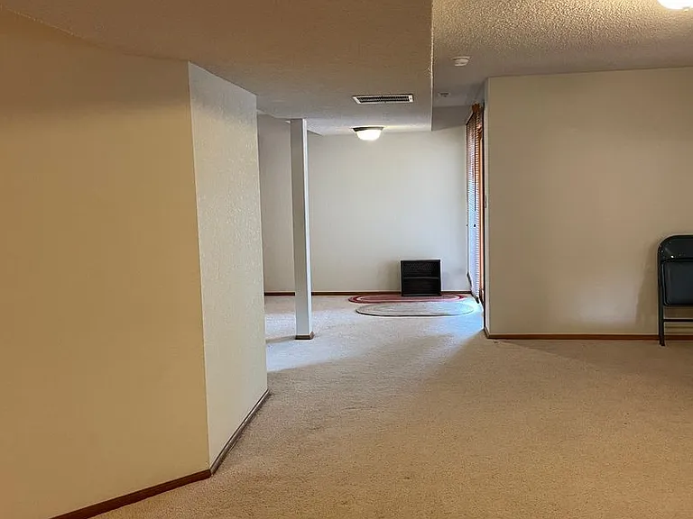 5045 Broadmoor Bluffs Dr — Photo 21