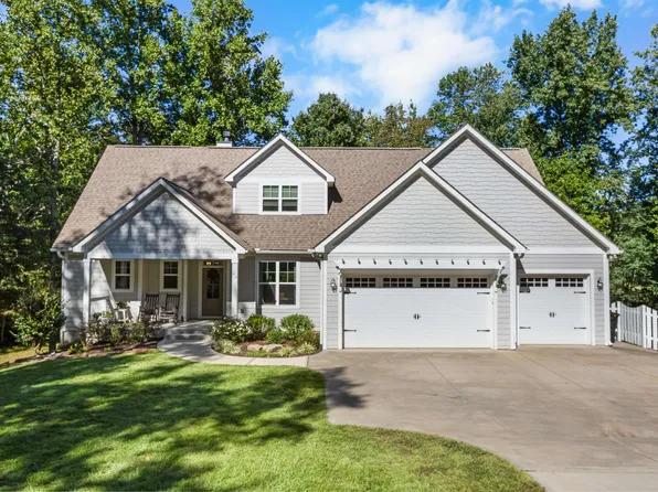 40 McCarrell Rd, Travelers Rest, SC 29690