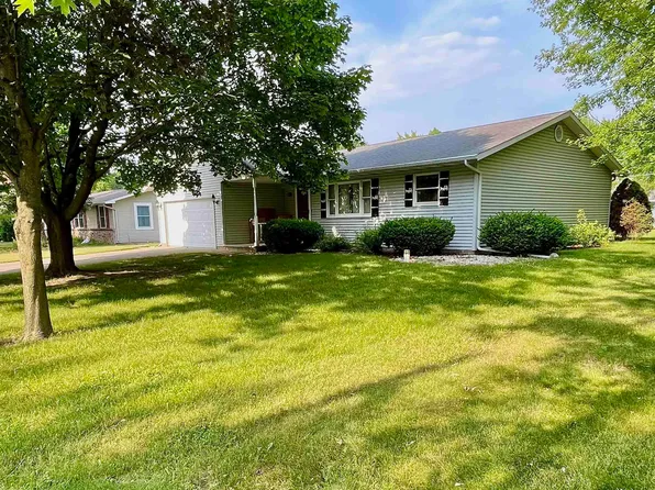 2905 William Dr, Winona Lake, IN 46590
