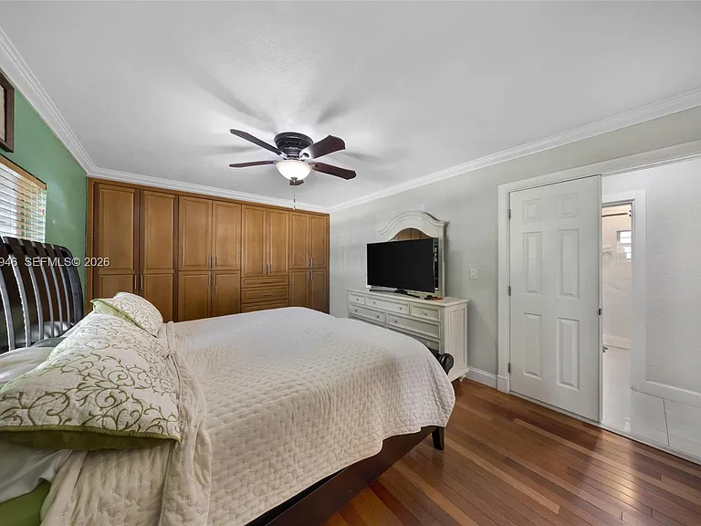 5862 W 2nd Ct — Photo 16