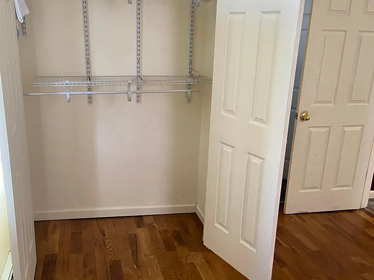 230 3rd St #7 — Photo 3
