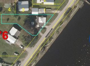 815 Riverside Dr, Moore Haven, FL 33471