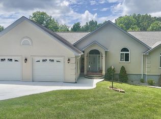 14 Needham Ter, Fairfield Glade, TN 38558