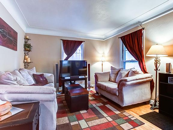 5th image of 1277 Maywood St