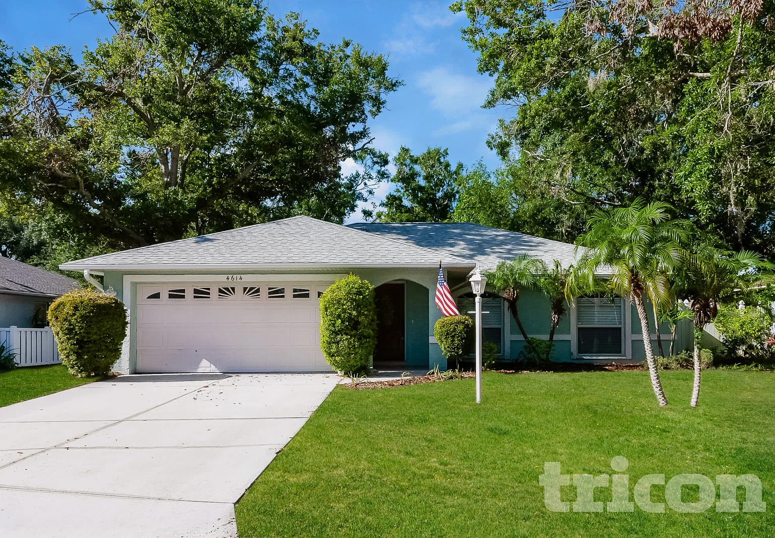 4614 Breezy Pines Blvd Sarasota FL — Photo 1