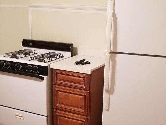 2nd image of 7618 Freret St #7618