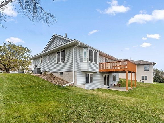 2nd image of 305 Crestview Dr