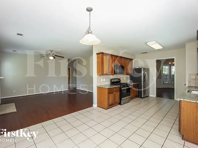 7297 Basalt Dr — Photo 6
