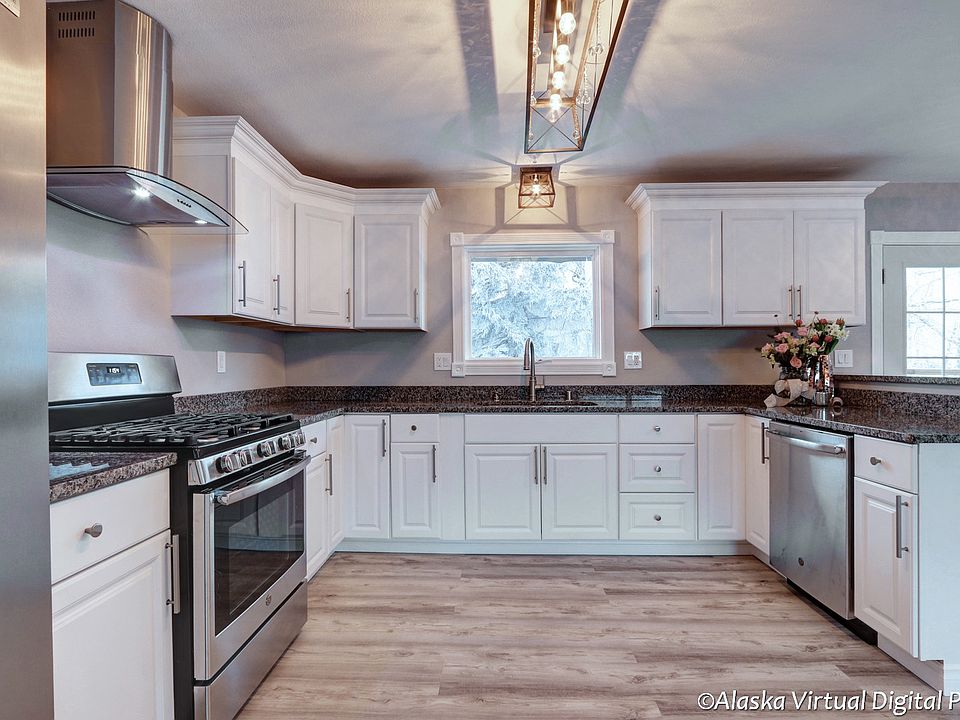 ALL new kitchen & appliances