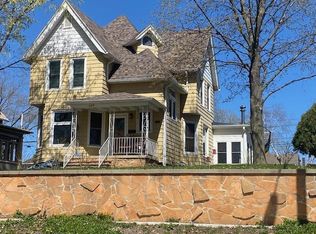 526 2nd Ave, Baraboo, WI 53913