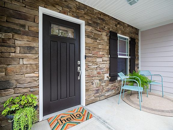 2nd image of 3309 Bartlett Cir