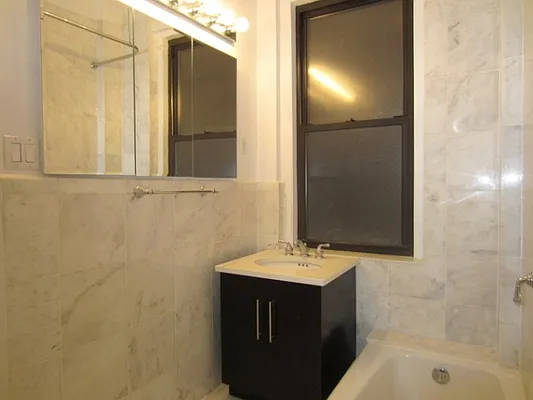 Rented by Citi Habitats | media 31