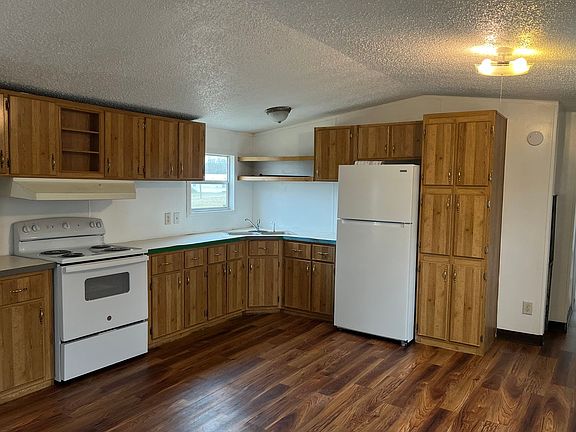 3rd image of 1891 N Main St #123