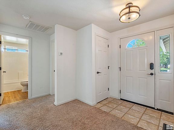 5th image of 1442 Edlesborough Cir