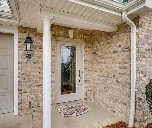 2nd image of 205 Bridgewater Ct