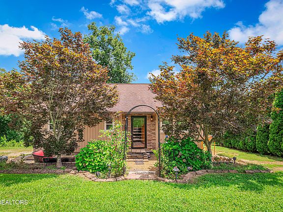 4th image of 2038 Glenbrook Ln