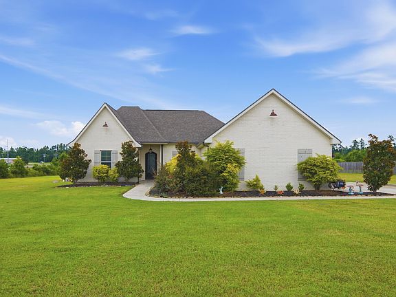 2nd image of 133 Plantation Trce