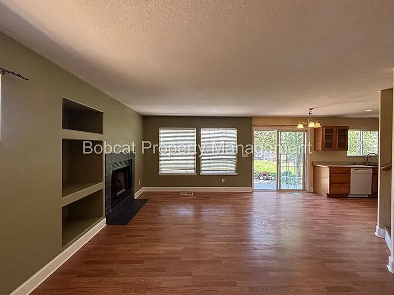 1477 Ridge Point Dr — Photo 19