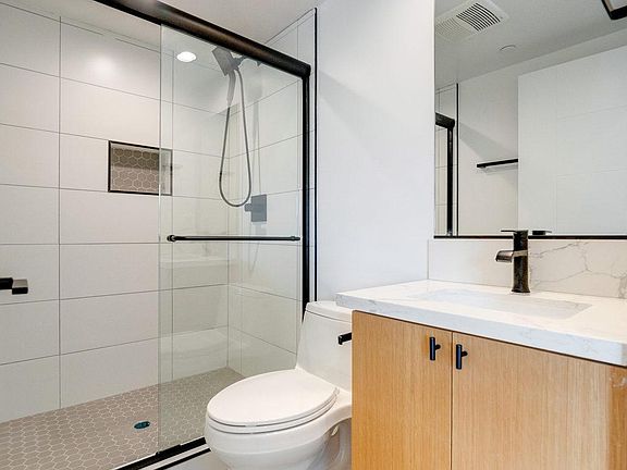 4th image of 6201 La Mirada Ave #4